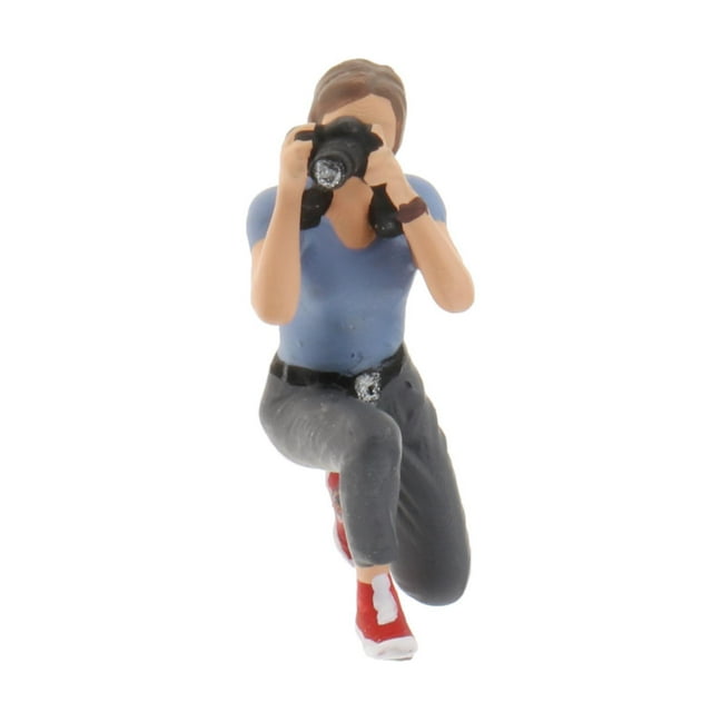 HILABEE 1/64 Miniature Tiny Classic People Figure Toy Diorama Scenery Building Accessory Style3