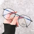 thumbnail image 1 of Gafas Redondas De Protección Contra Radiación Lentes Intercambiables De Mujer Hombres Moda Azul Luz Bloqueo Marco Metal Vintage Acero Cuero, 1 of 4
