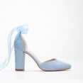 thumbnail image 1 of Gisele - Zapatos de novia azul bebé con lazo azul cielo 7.5, 1 of 8