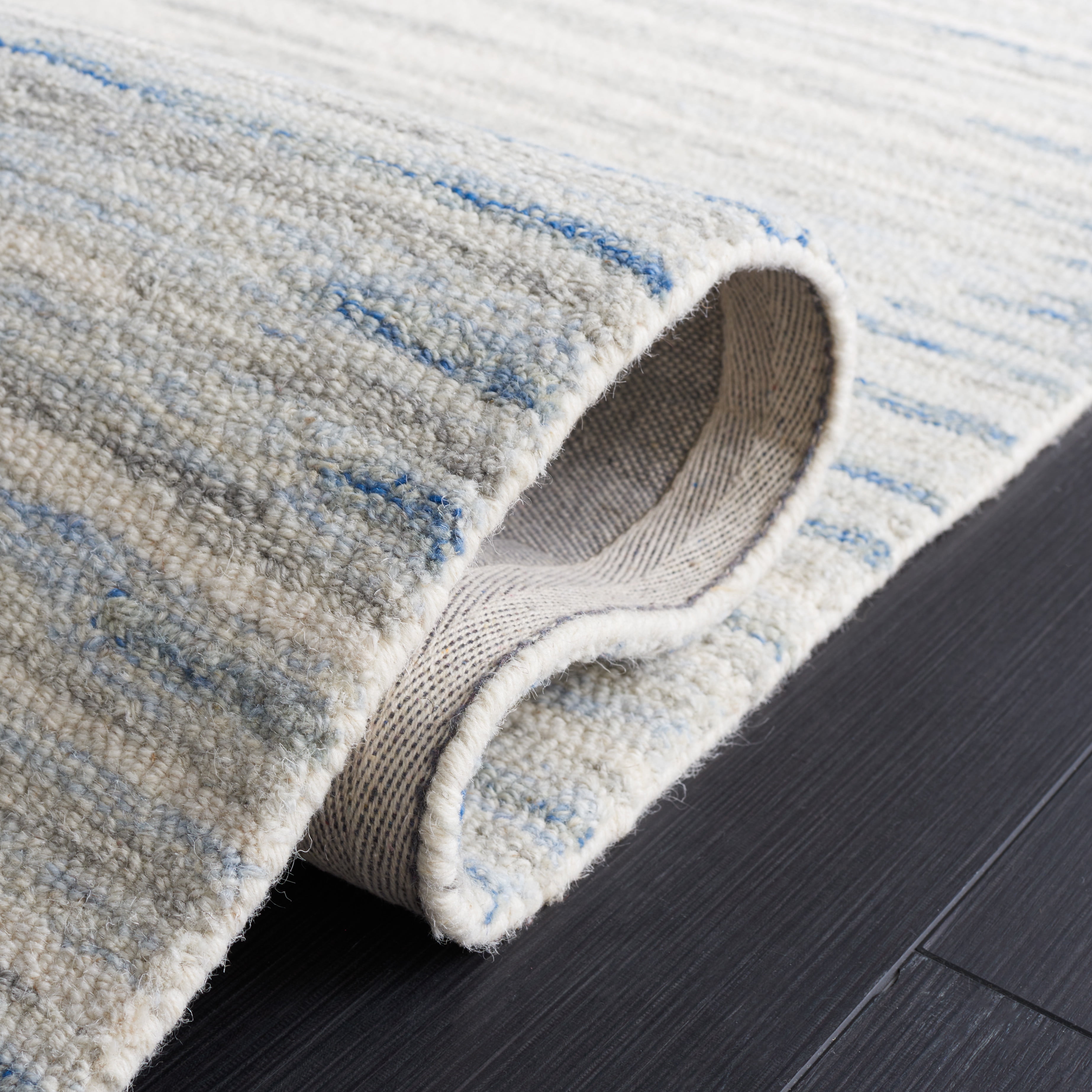 SAFAVIEH Abstract Greg Striped Wool Area Rug, Ivory/Light Blue, 4' x 6'