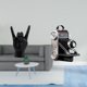 thumbnail image 2 of Escultura de cámara con gesto de mano de roca, estatua creativa de , adorno de resina, artesanía única con señal de mano, accesorio decorativo par, 2 of 8