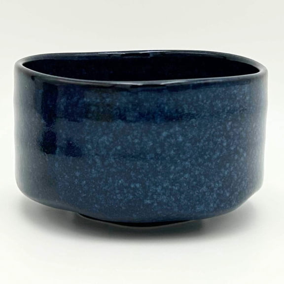 Ceramic Matcha Bowl – Handmade Chawan Matcha Bowl, Japanese Bowl, Navy, 21.1 oz, 620ml