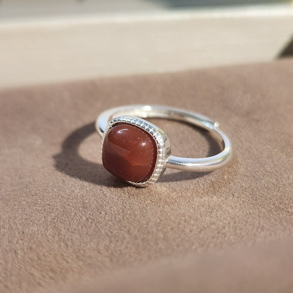 Zhuge Classical Natural Nanjiang carnelian Stone Ring,Dainty Elegant 925 Sterling Silver Real Genuine Oval Gemstone Crystal Quartz Ring Jewelry for Women