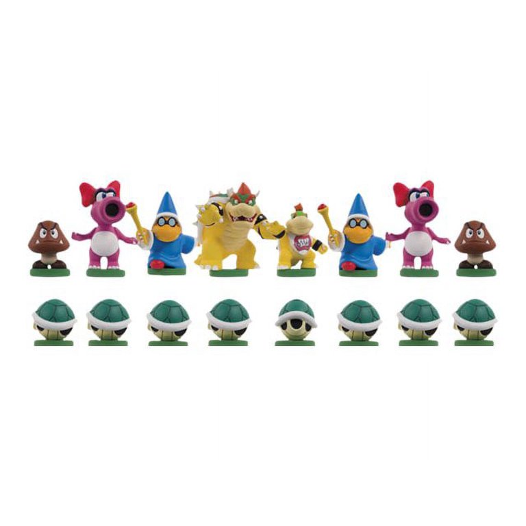 USAOPOLY Super Mario Chess Set | 32 Custom Scuplt Chesspiece for 2 players  Including Iconic Characters Like Mario, Luigi, Peach, Toad, Bowser | Themed