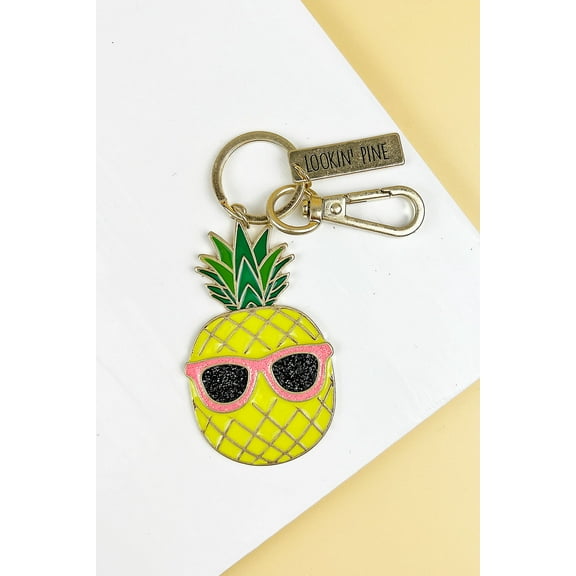 2.75" PINEAPPLE WITH "LOOKIN'PINE" KEYCHAIN