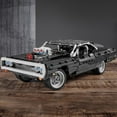 thumbnail image 3 of LEGO Technic Dom's Dodge Charger (42111) Ensemble de construction (1077 pièces), 3 of 6
