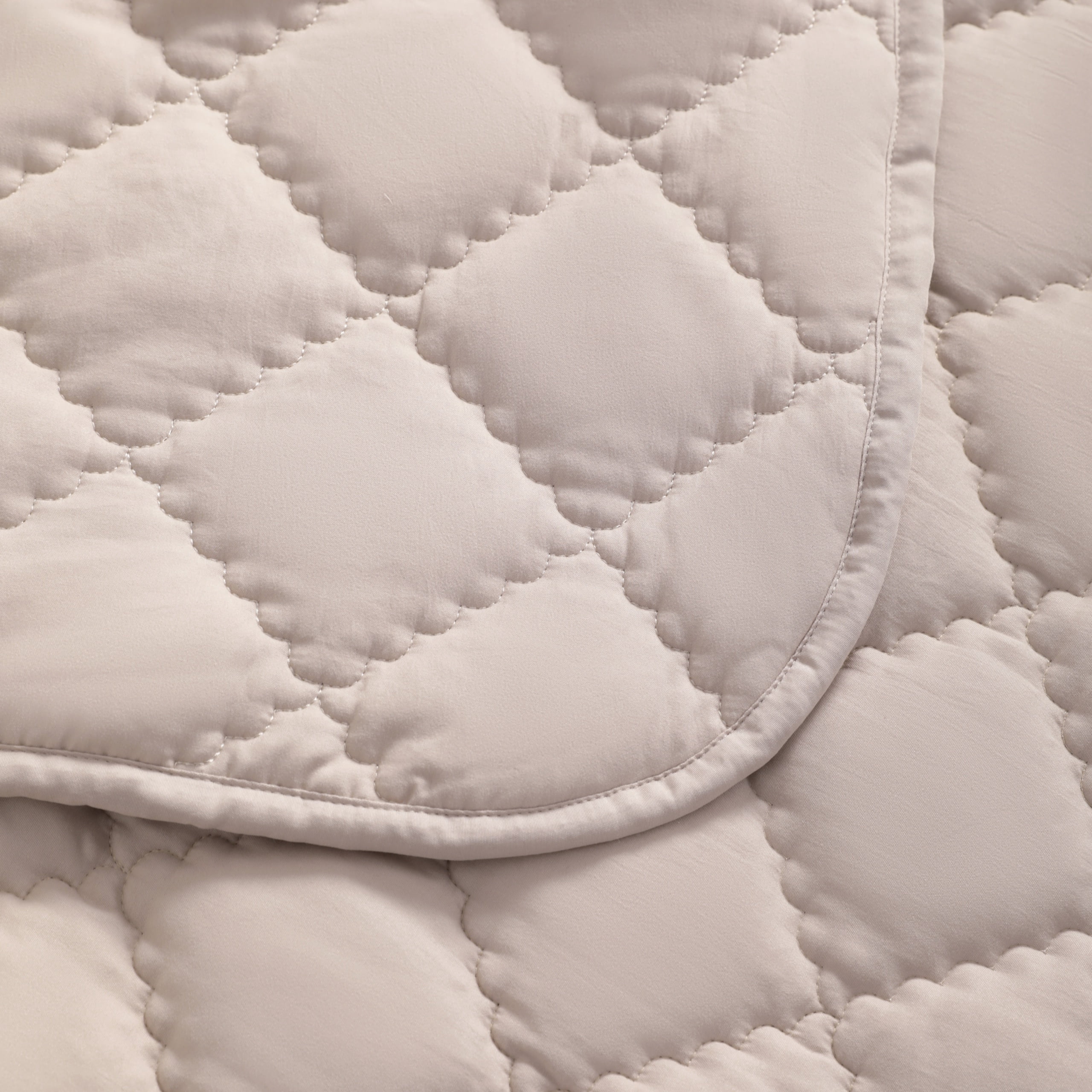 4 Pieces Ultra Soft Microfiber Toddler Bedding Set, Easy Care Crib Sheets Set with Quilt, Toddler Size, Khaki
