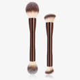thumbnail image 1 of Juego de 2 brochas de maquillaje de doble cara. Ideales para base, rubor y contorno en líquido, crema o polvo. Profesionales y versátiles para un acabado perfecto., 1 of 7