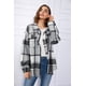 thumbnail image 3 of Shacket Trendy Queen para mujer, casual, a cuadros, con botones, gris, 3 of 5