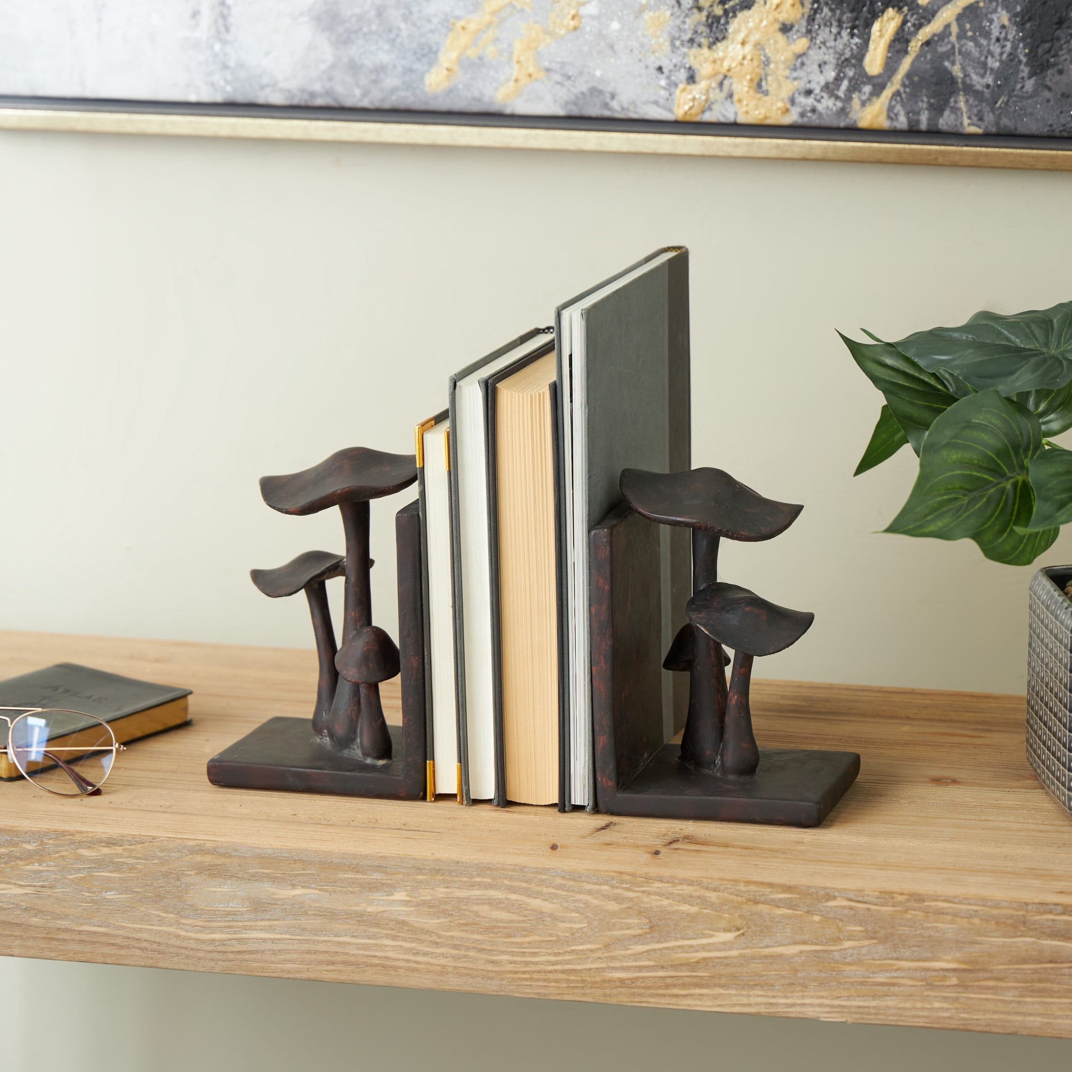 DecMode 5" Mushroom Dark Brown Polyresin Bookends with Copper Shadings (Set of 2)