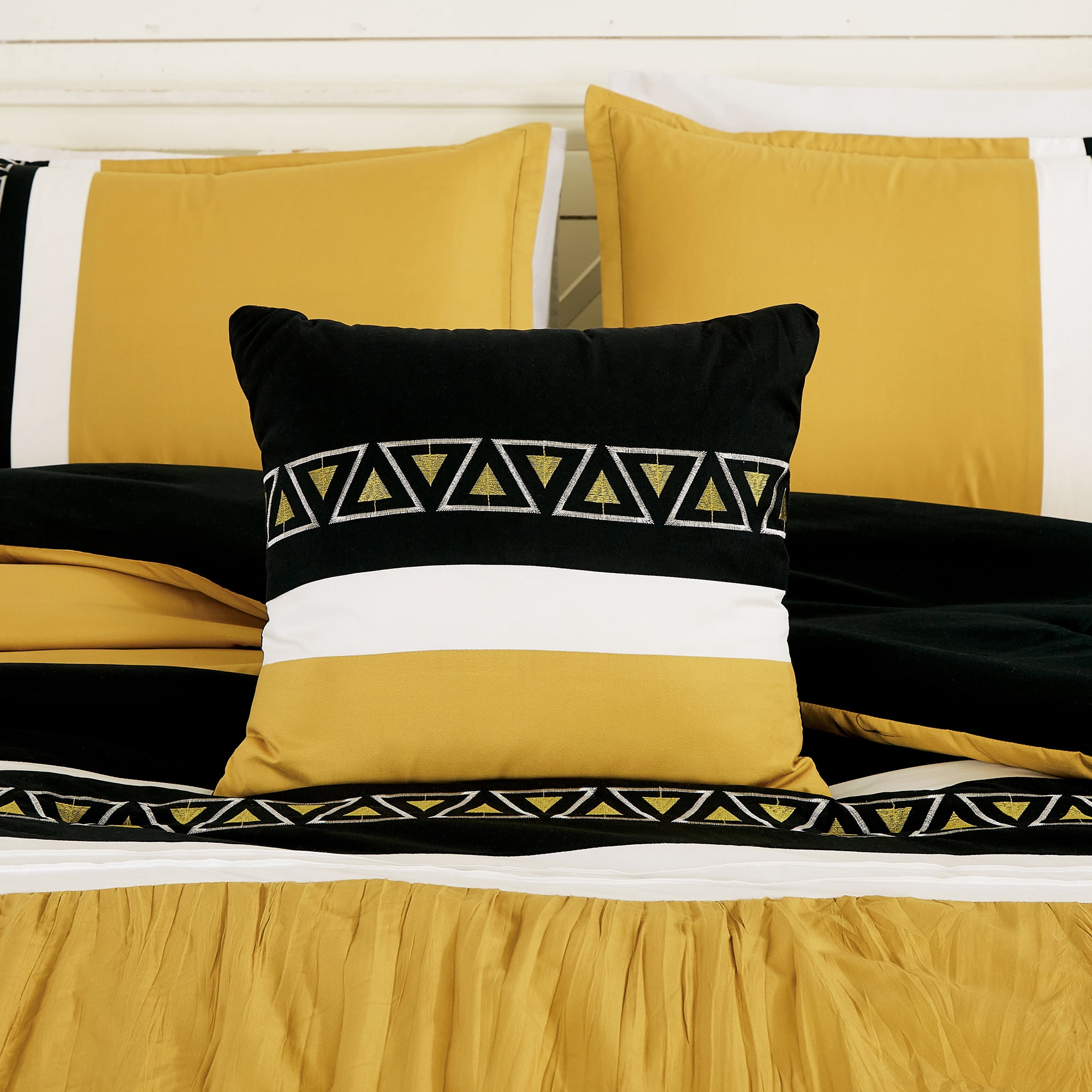 7-Piece Yellow Queen Embroidered Comforter Set