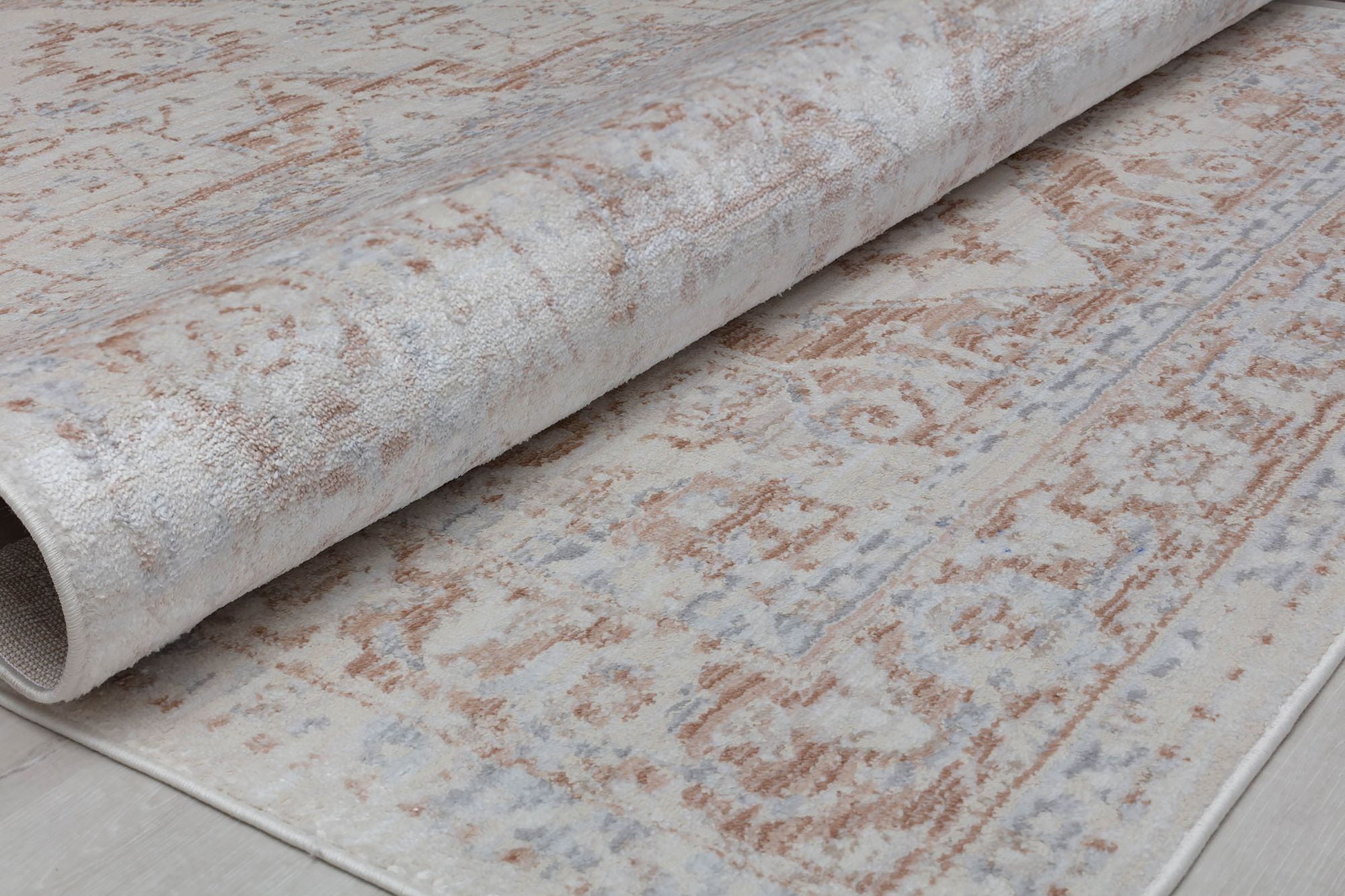 Rugs America Romeo JL10D White Blush Abstract Vintage White Area Rug, 2'6" x 4'