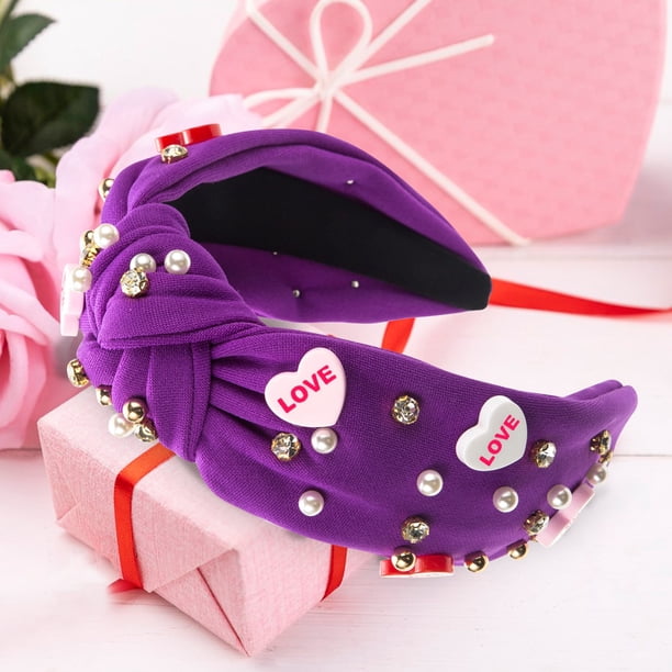 Diadema de perlas a juego con diadema de corazones, ideal para mujeres. Un accesorio para el cabello versátil y a la moda.