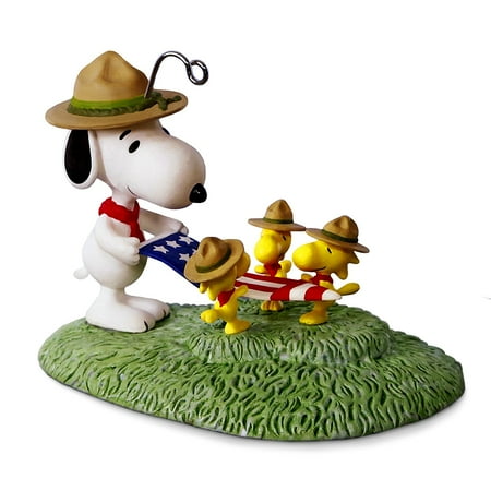 keepsake 2017 peanuts snoopy flag folding ceremony christmas ornament this cute christmas tree ornament shows - Hallmark Christmas Decorations 2017 keepsake 2017 peanuts snoopy flag folding ceremony christmas ornament this cute christmas tree ornament shows - Hallmark Christmas Decorations 2017
