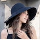 thumbnail image 3 of Sombrero de sol para mujer, de verano, con aleros anchos, para playa, plegable, de algodón, anti-UV, color negro, 3 of 4