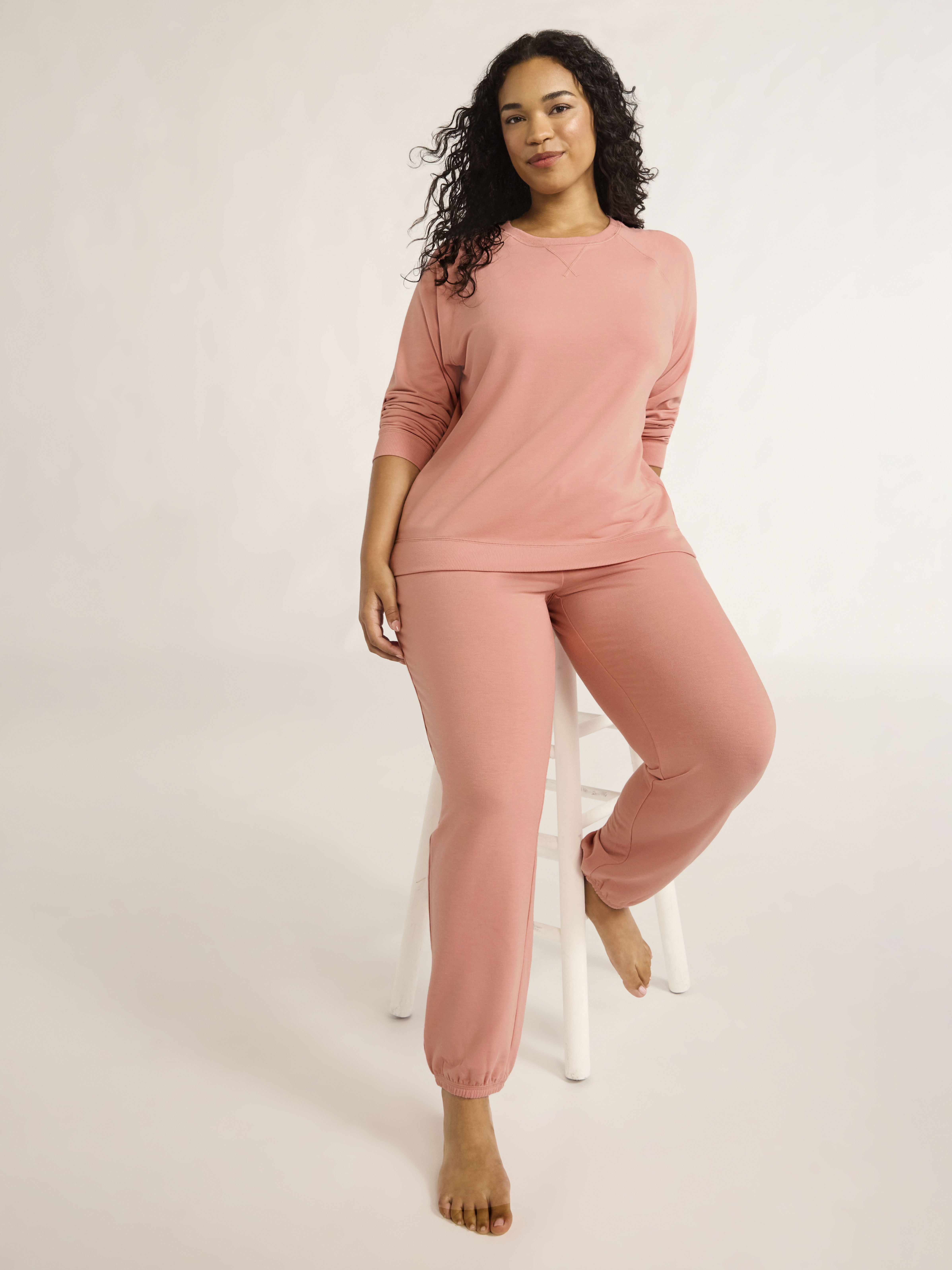 Joyspun Women's and Women’s Plus French Terry Sweatshirt and Joggers Set, 2-Piece, Sizes XS to 3X