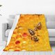 thumbnail image 1 of Fotbe Bees on Hive Honeycomb Manta de Franela Acolchonada con Estampado, Súper Suave y Esponjosa, Extra Grande para Sofá, Cama, Uso Todo el Año-50"x40", 1 of 7