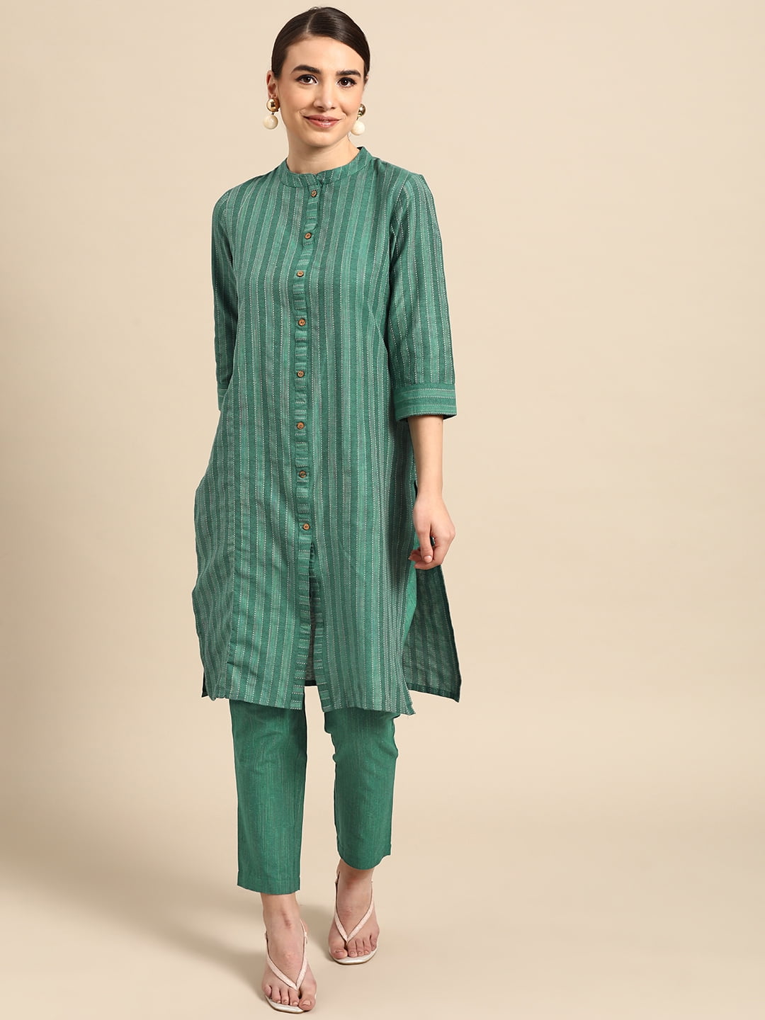 Buy online Women's Straight Kurta from Kurta Kurtis for Women by Altiven  for ₹600 at 76% off | 2024 Limeroad.com