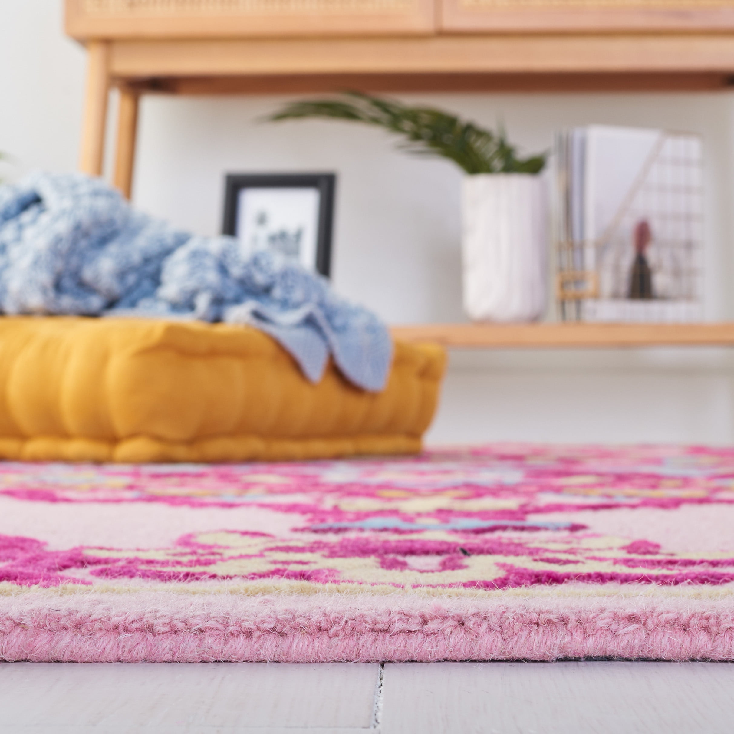 SAFAVIEH Bellagio Rio Floral Wool Area Rug, Pink/Multi, 5' x 8'