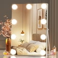 thumbnail image 1 of Espejo de tocador MINISO 25 x 36 cm con luces, 3 modos, 360°, 1 of 7