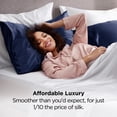 thumbnail image 4 of Juego de fundas de almohada Bedsure King Satin 51 x 91 cm, azul marino, 2 unidades, 4 of 9