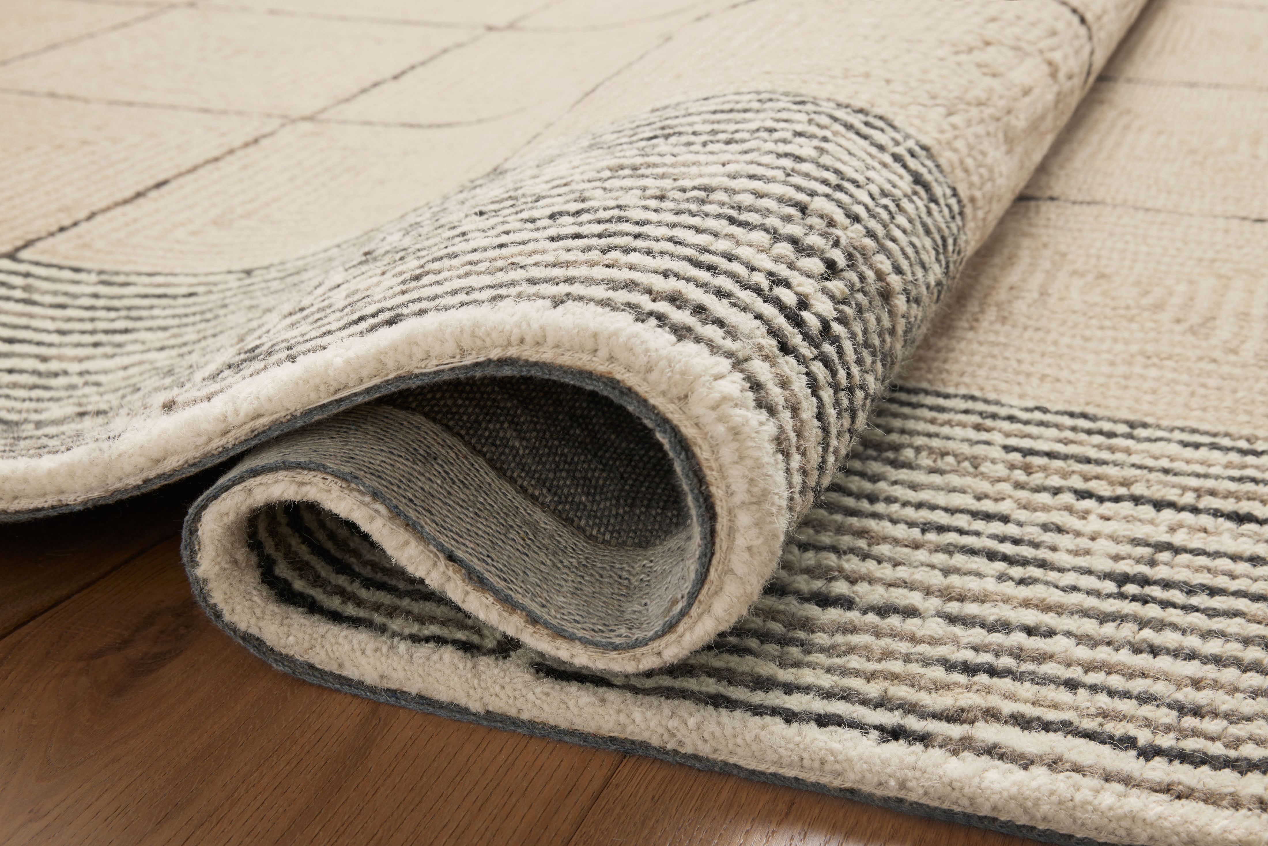 Chris Loves Julia x LoloiFrancis Cream / Black 2'-0" x 5'-0" Accent Rug