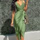 thumbnail image 3 of Vestido con cuello en V y tirantes irregulares, cinturón ajustado con cordones, ropa de mujer lavable a máquina de fibra de poliéster, 3 of 5