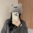 thumbnail image 4 of Gorro de punto con protección para las orejas de oso de peluche de estilo coreano, bonito gorro de lana pequeño con aspecto de cara a la moda, 4 of 5