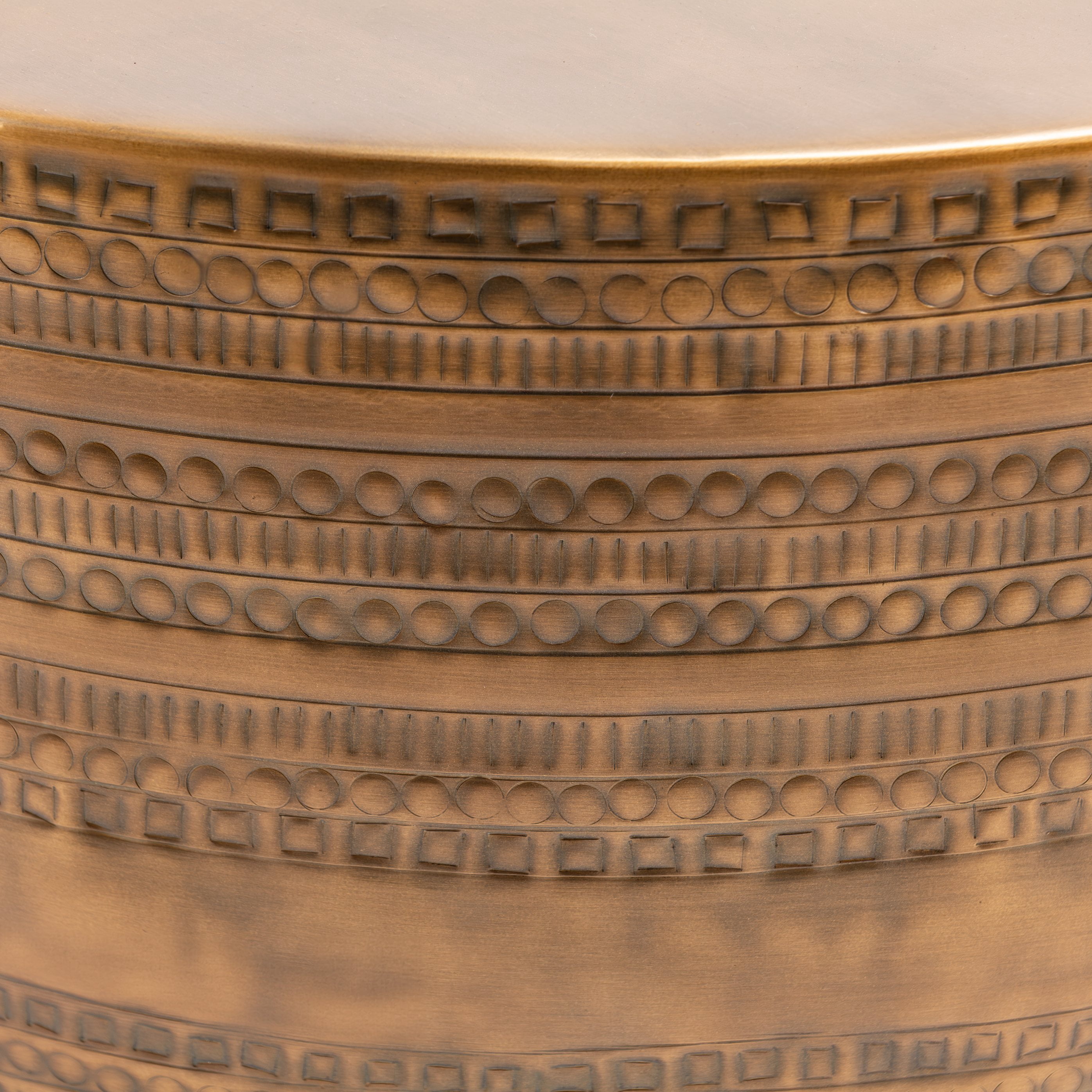 Modern Round Aluminum Hammered Embossed Texturing Metal Drum Coffee Table, Hand-Stamped Iron, Boho Accent Cylinder Drum Coffee Table, Cocktail Table,Brass