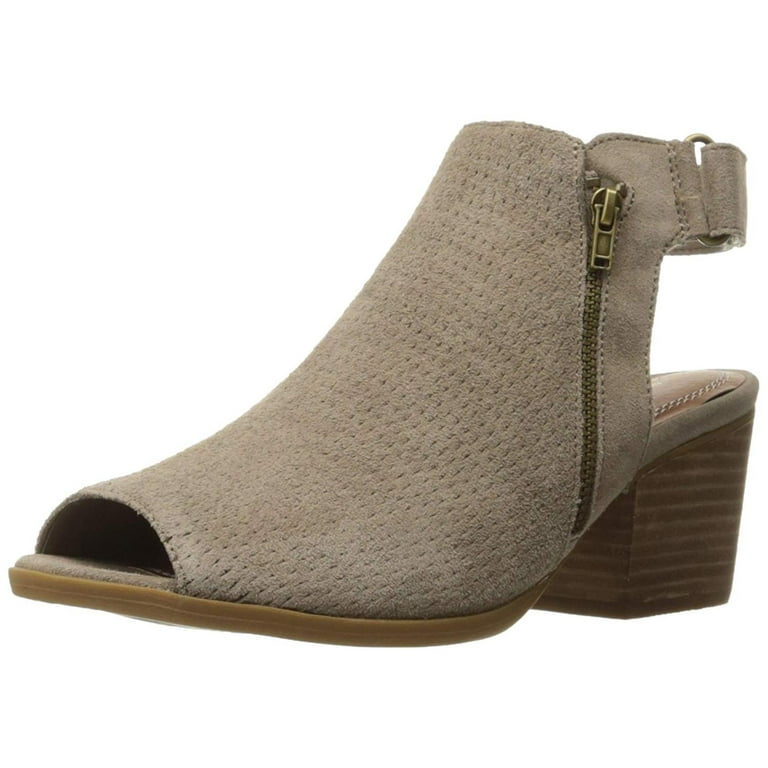 Bare Traps Womens Ivey Leather Peep Toe Ankle Strap Classic Pumps