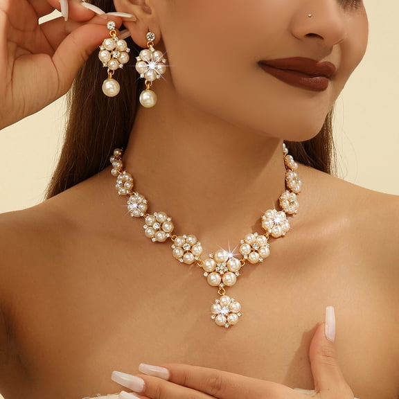 TAZAG Retro Luxury Short Artificial Pearl Rhinestone Alloy Clavicle Chain, Women's Necklace and Earrings Set