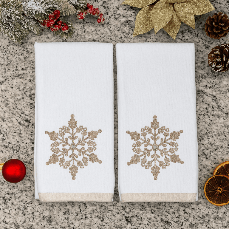 Homescapes - Christmas - Tablecloth - Red Snowflake - X Mas Design - 54