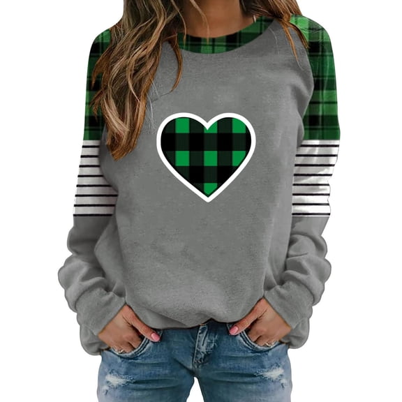 Hvot&aat Women's St. Patrick's Day Sweatshirt Spring Irish Shamrock Graphic Tee Tops Round Neck Long Sleeve T-Shirt