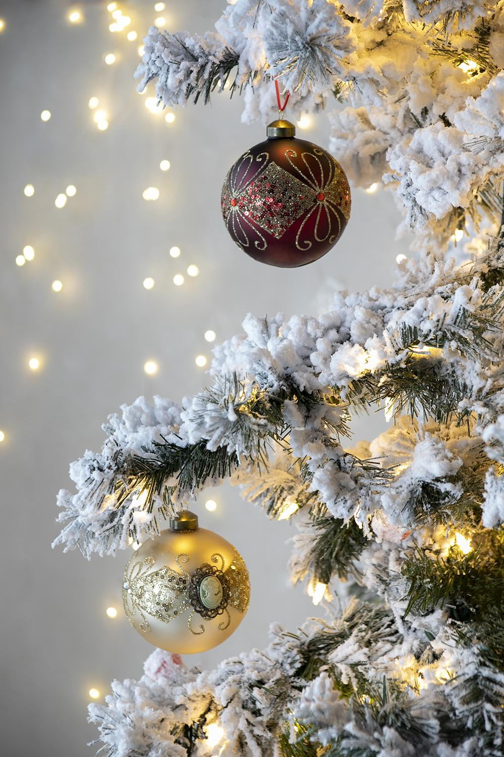 Set of 6 Glass Christmas Ball Ornaments with Glitter and Painting Design by Riccardo Tree Decor