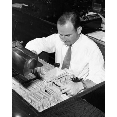 Qualities of a bank teller picture