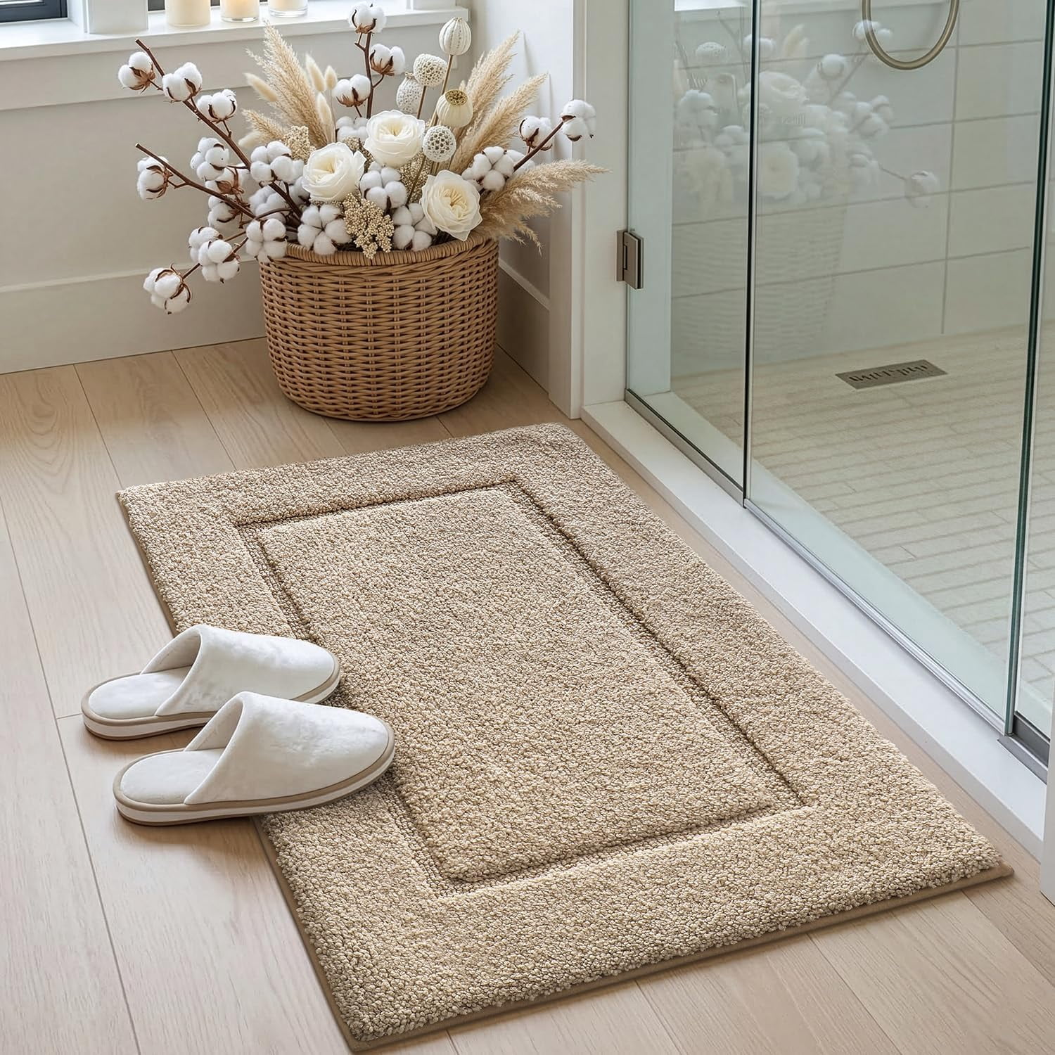 Bathroom Rugs 32x20, Washable Non Slip Bath Mat for Shower Floor, Absorbent Quick Dry Bathmat with Rubber Backing, Ultra Soft Plush Carpet for Tub, Beige