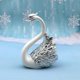 thumbnail image 4 of Paquete de 2 esculturas de plástico de cisne con forma de corona para decoración de tartas, adorno de escritorio y adorno para coche., 4 of 5