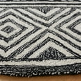 thumbnail image 3 of SAFAVIEH Capri Moira Southwestern Area Rug, Ivory/Black, 6' x 6' Round, 3 of 8