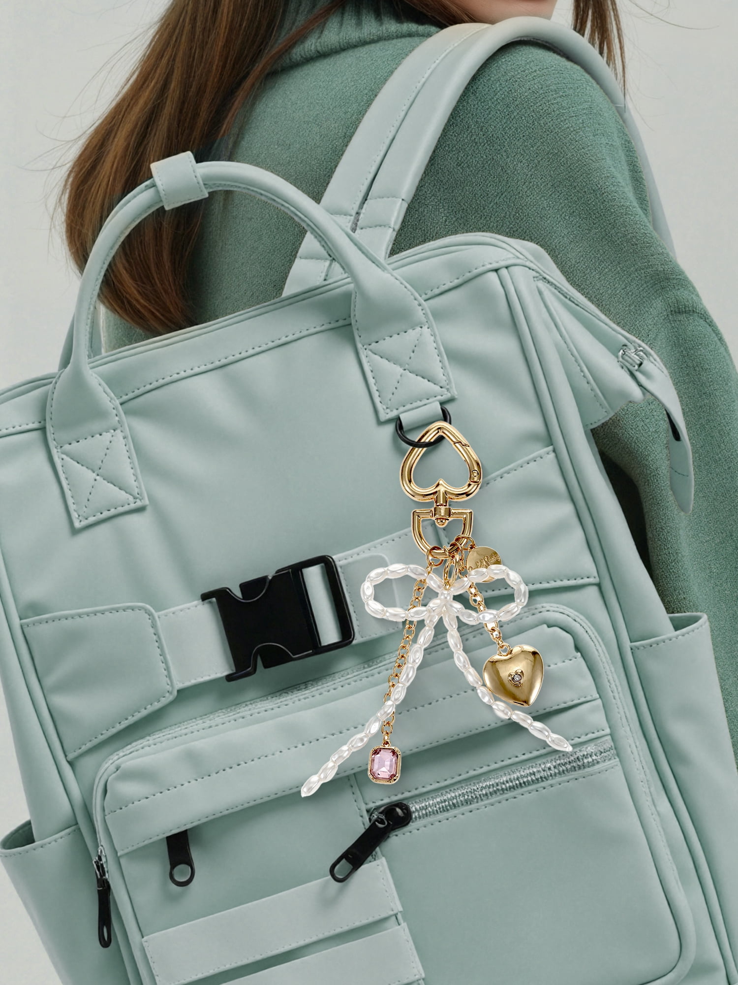 Packed Party Pearl Bow Bag Charm