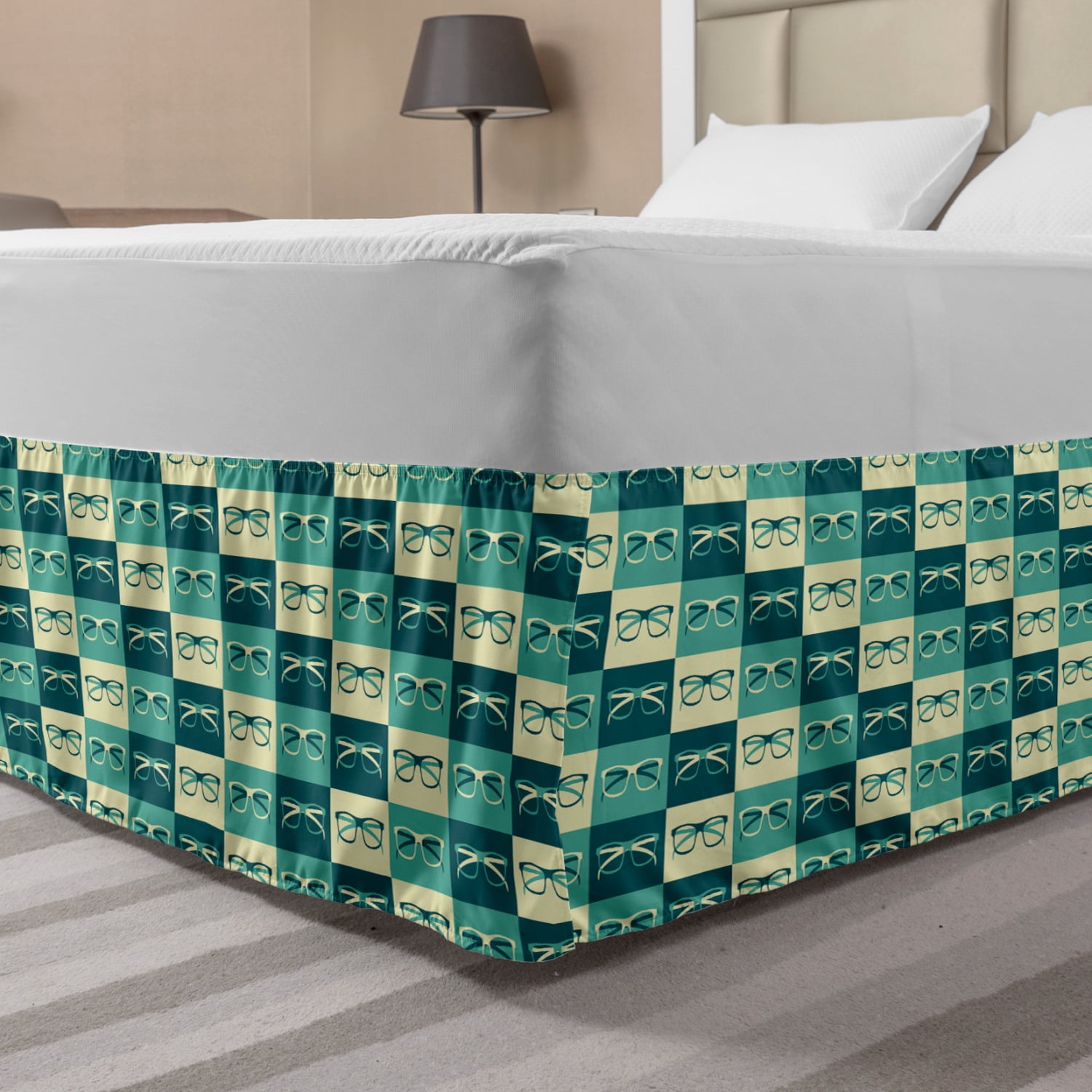 Patterned queen top bed skirt