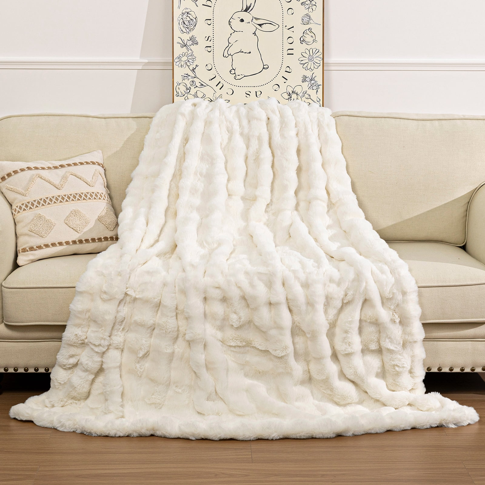 MJIAexp Faux Fur Throw Blanket for Couch, Cozy Soft Plush Thick Fuzzy Comfy Bubble Blanket and Fuzzy Plush Rabbit Fur Blanket for Sofa Bedroom Living Room, 60" x 80" Beige