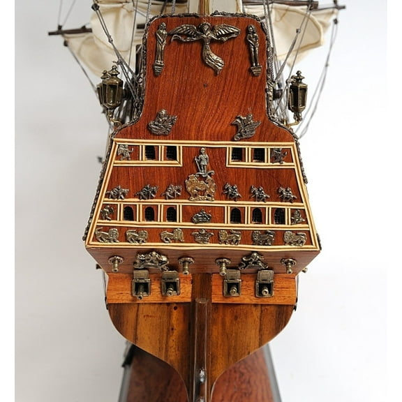 Sovereign of the Seas Mid Size EE