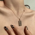 thumbnail image 1 of Collar de clavícula de acero de titanio de 12 constelaciones para mujer, collar de etiqueta chapado en oro de acero de titanio de nicho de lujo ligero para mujer, cadena de tarot, 1 of 5