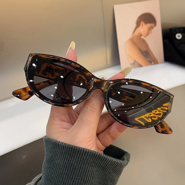 Nuevas gafas de sol Punk Y2K para mujer, gafas de sol cuadradas envolventes de marca de lujo, gafas de sol de los años 2000, gafas UV400 de diseñador para mujer