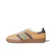 thumbnail image 3 of Zapatillas de tabla unisex de corte bajo para interior Gazelle de Adidas Originals, 3 of 5