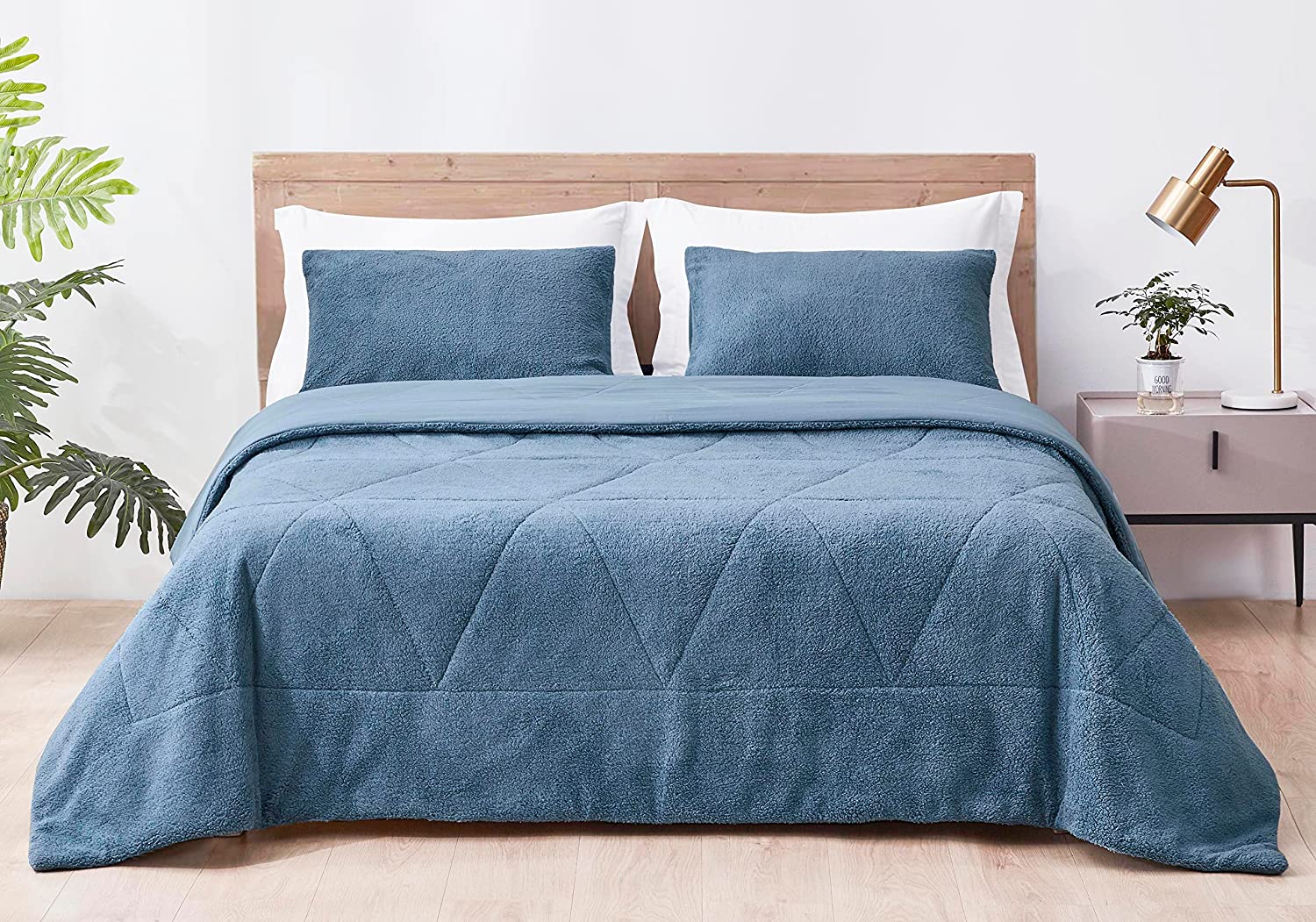 Chezmoi Collection Zane 3Piece Sherpa Comforter Set, Triangle Quilting