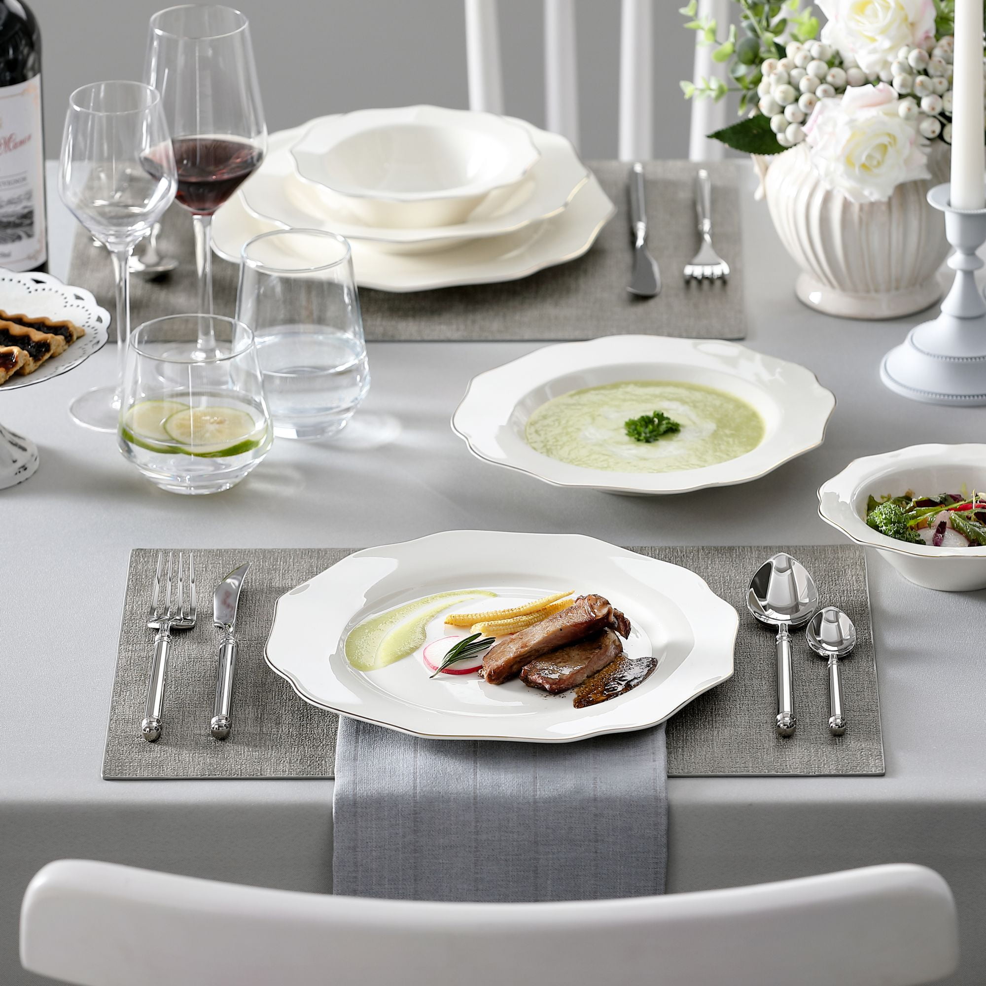  MALACASA Bone China Dinnerware Set, 16 Piece Plates