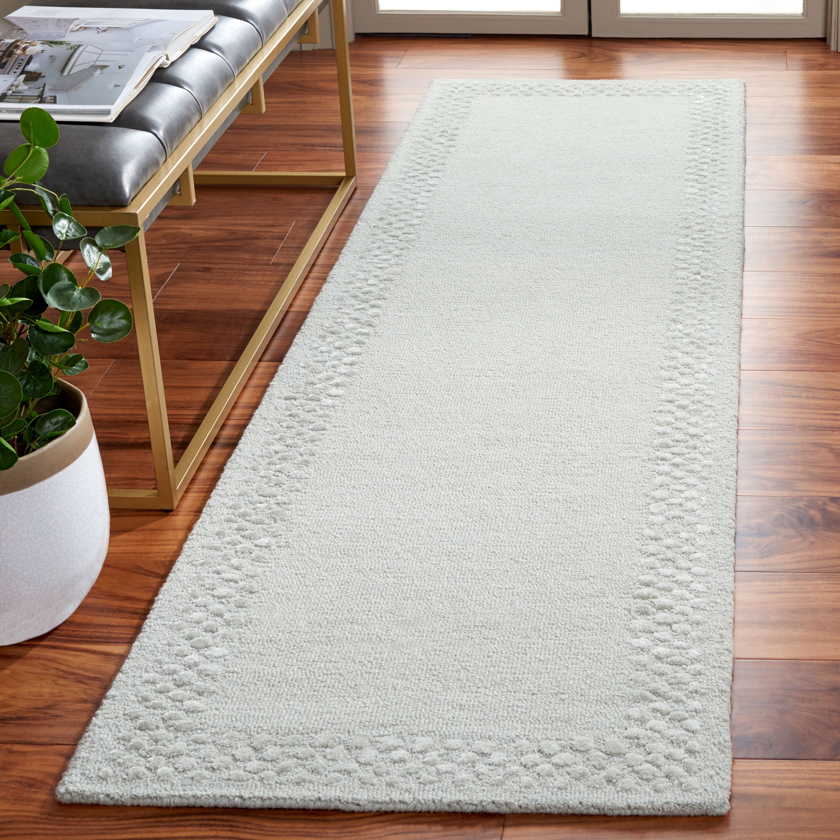 SAFAVIEH Glamour Elfrida Bordered Runner Rug, Light Grey, 2'3" x 8'