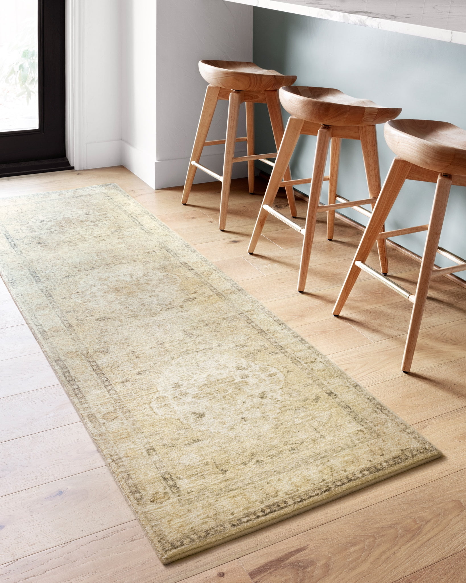 Loloi Rosette Sand / Ivory 3'-3" x 5'-3" Accent Rug