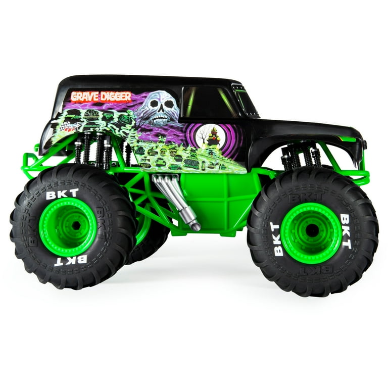 Monster Jam, Official Grave Digger Remote Control Truck 1:15 Scale, 2.4GHz